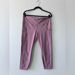 Athleta Maive Ultimate Stash 7/8 Tight